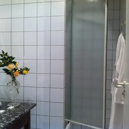 Buitenplaats Oda ve Kahvaltı